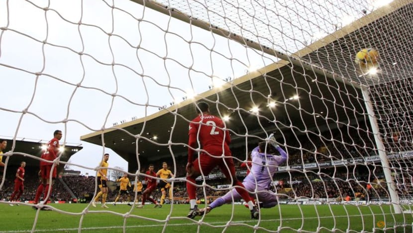 Everton halt Arsenal march, Liverpool slide continues Everton halt Arsenal march, Liverpool slide continues