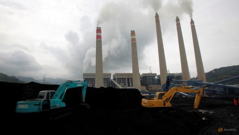 Indonesia sets Nov benchmark coal price at record US$215 per tonne  - ministry