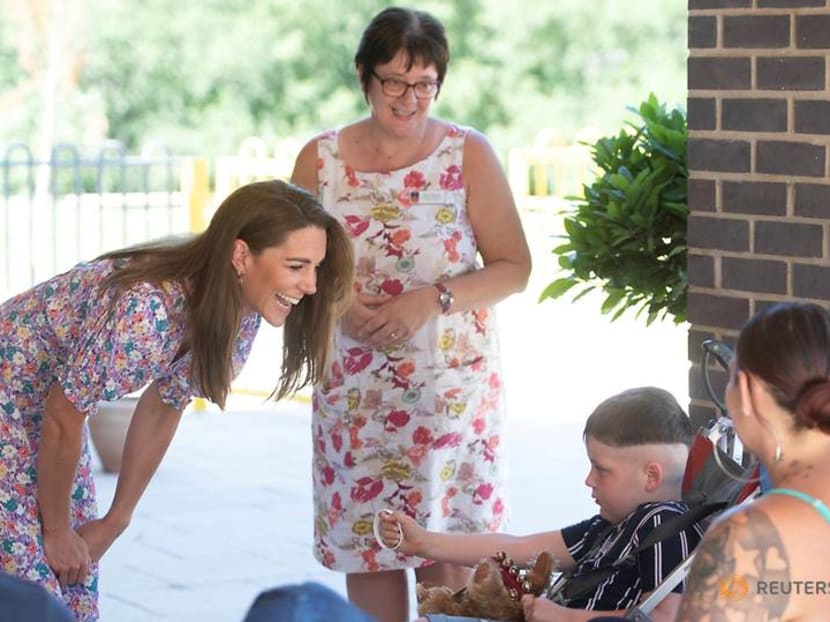 Prince William visits COVID-19 scientists, Kate visits children’s hospice Prince William visits COVID-19 scientists, Kate visits children’s hospice