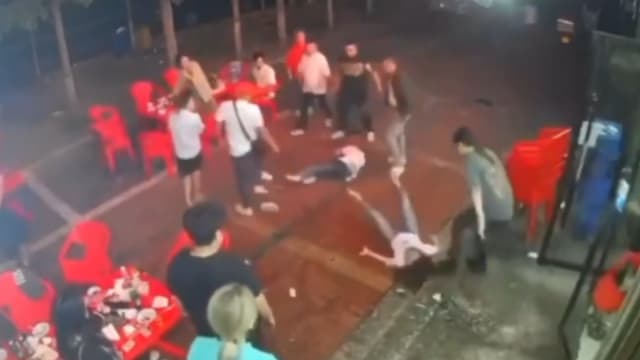 唐山女子拒搭讪遭围殴 警方逮捕九名男子