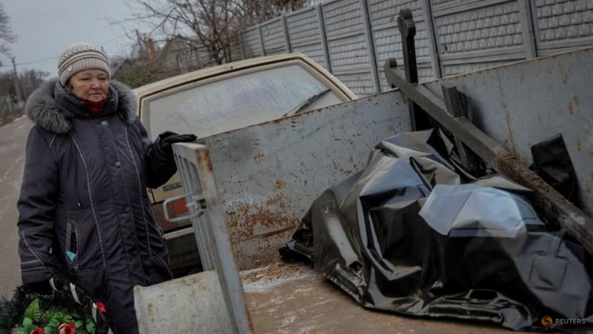 Ukrainian officials search for evidence of Russian war crimes Ukrainian officials search for evidence of Russian war crimes