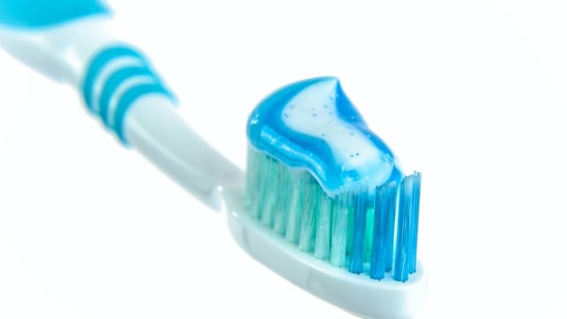 预防口腔类疾病　牙膏牌子要经常换