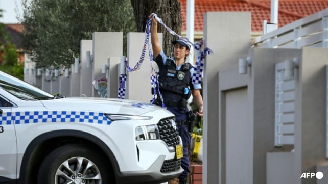 Police defend decision to declare Sydney church stabbing 'terrorism' 