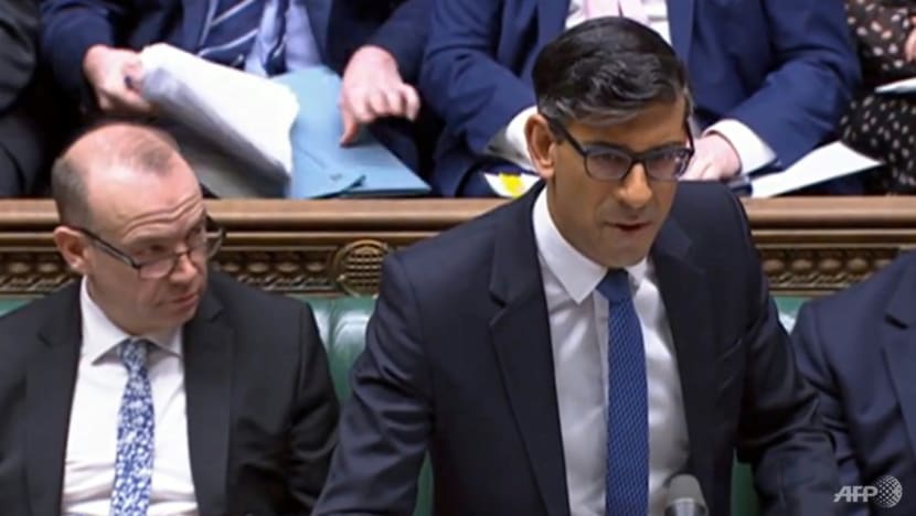 UK lawmakers overwhelmingly back key element of Northern Irish trade pact