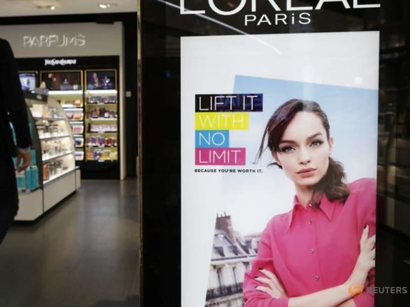 L'Oreal turns to Google as coronavirus spurs virtual make-up shift L'Oreal turns to Google as coronavirus spurs virtual make-up shift