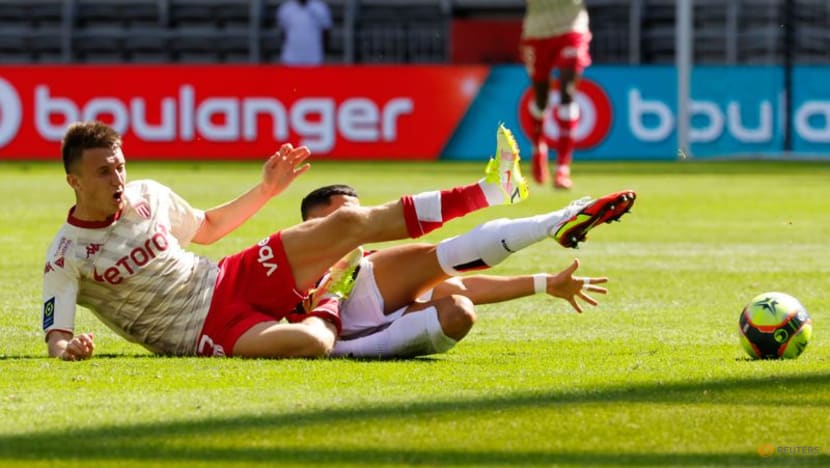 Football:
Nice winning run ended by Monaco Football:
Nice winning run ended by Monaco