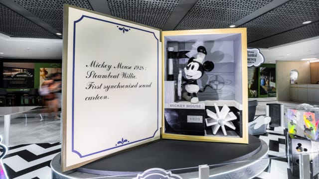 POP MART Disney巨型盲盒装置登场　全岛16间商场找得到！