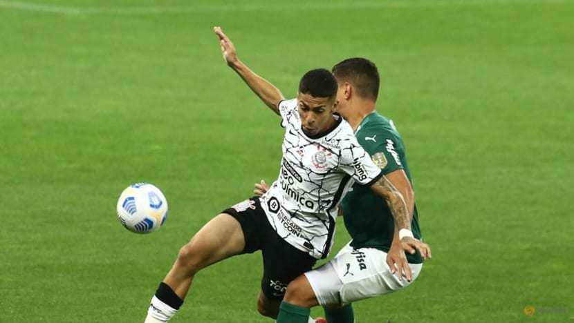 Guedes double against old club gives Corinthians derby win Guedes double against old club gives Corinthians derby win