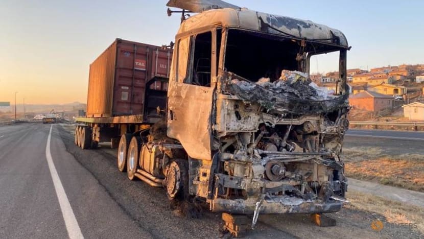 Violence spreads to South Africa's economic hub in wake of Zuma jailing Violence spreads to South Africa's economic hub in wake of Zuma jailing