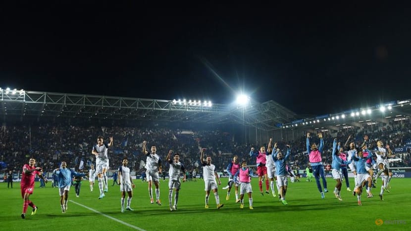 Lazio stroll past Atalanta after 2-0 win Lazio stroll past Atalanta after 2-0 win