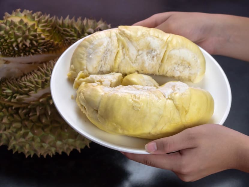 Are durians bad for health? Why drink salt water after eating the fruit? Chew on what the