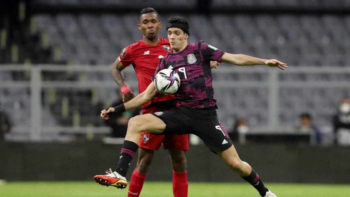 Jiménez de México dice que se hará a un lado si no está en forma para la Copa del Mundo