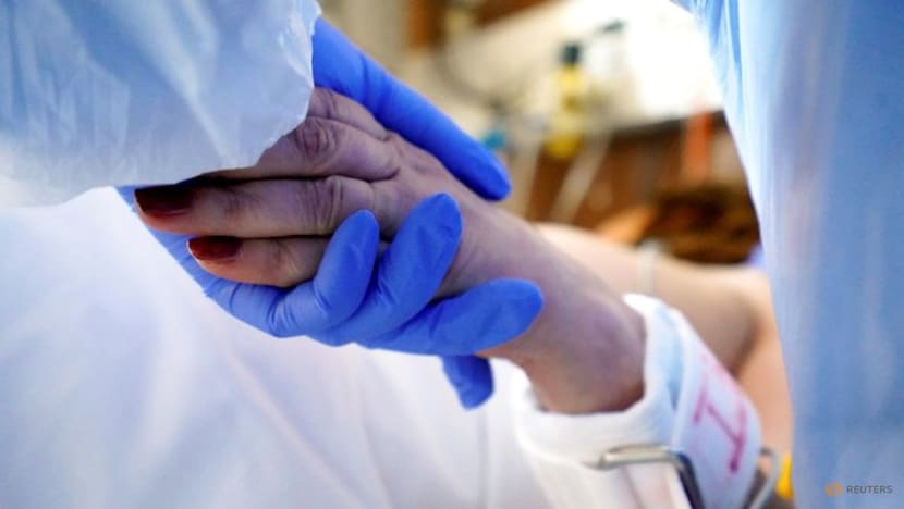 Europe surpasses 75 million COVID-19 cases amid spread of Omicron