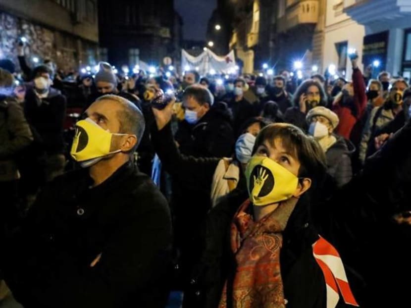 Hungary arts university protesters defy order to end blockade Hungary arts university protesters defy order to end blockade