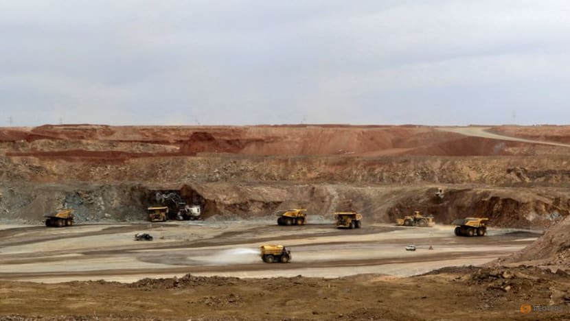 Rio Tinto CEO flies in to meet Mongolian PM for 'reset' Rio Tinto CEO flies in to meet Mongolian PM for 'reset'