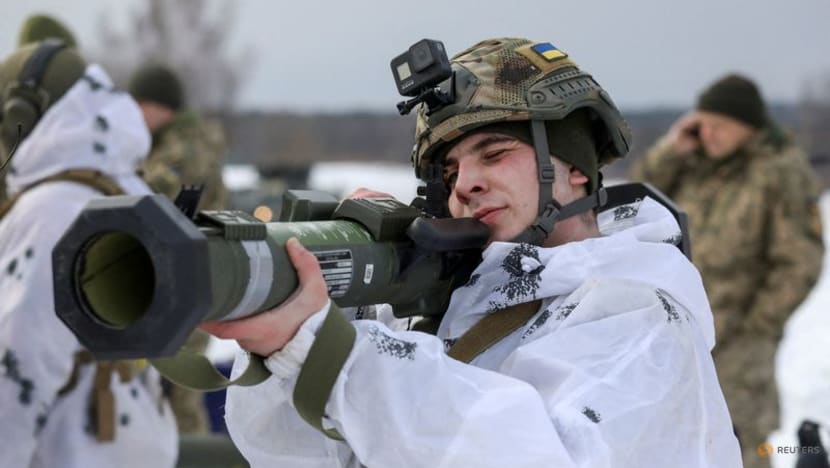 Ukrainian troops hold drills with US missiles as military aid shipments continue  