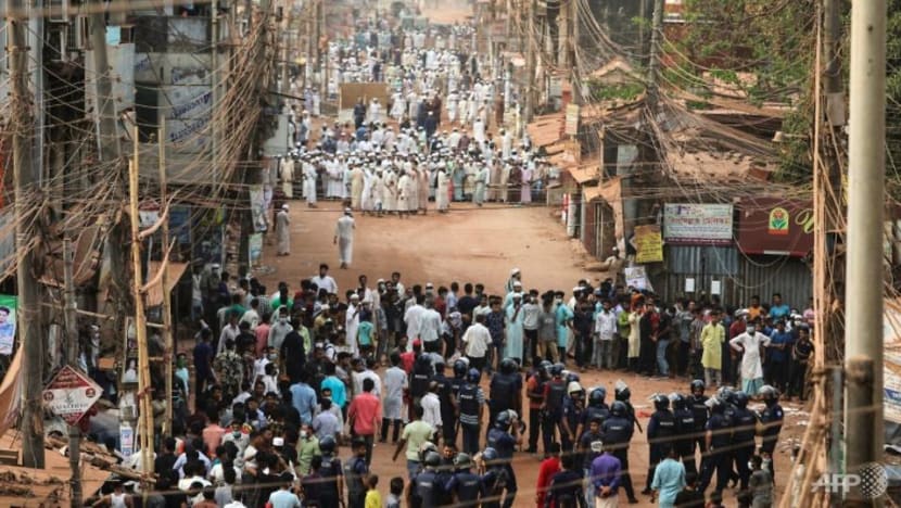 Bangladesh cracks down on Islamist hardliners after India PM protests Bangladesh cracks down on Islamist hardliners after India PM protests