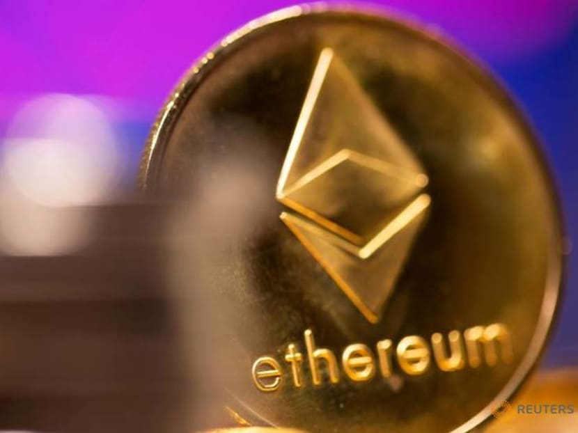 NFT enthusiasts hold firm despite crypto price plunge NFT enthusiasts hold firm despite crypto price plunge