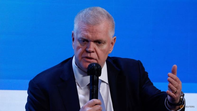 HSBC CEO ratchets ups cost-cutting target for next year HSBC CEO ratchets ups cost-cutting target for next year