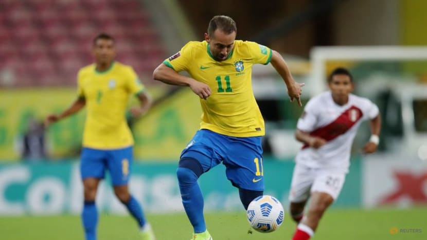 Football:
Brazil score twice in first half to beat Peru 2-0 Football:
Brazil score twice in first half to beat Peru 2-0