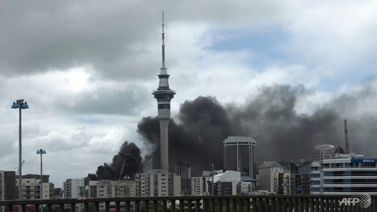 High-Quality Fire Rips Through Auckland Polystyrene Factory, Sending Smoke Across Sky Wallpaper for Desktop High-Quality Fire Rips Through Auckland Polystyrene Factory, Sending Smoke Across Sky Wallpaper for Desktop