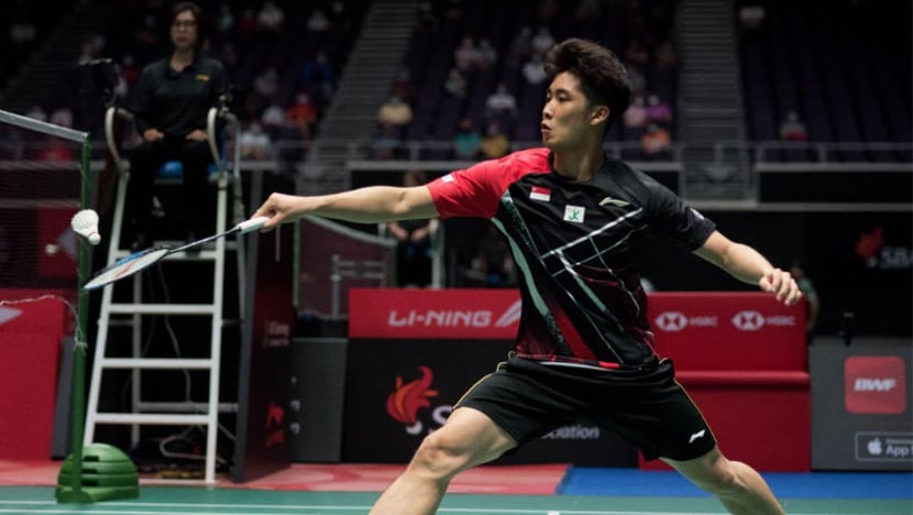 Loh Kean Yew loses to Indonesia's Anthony Ginting in Singapore Badminton Open semi-finals