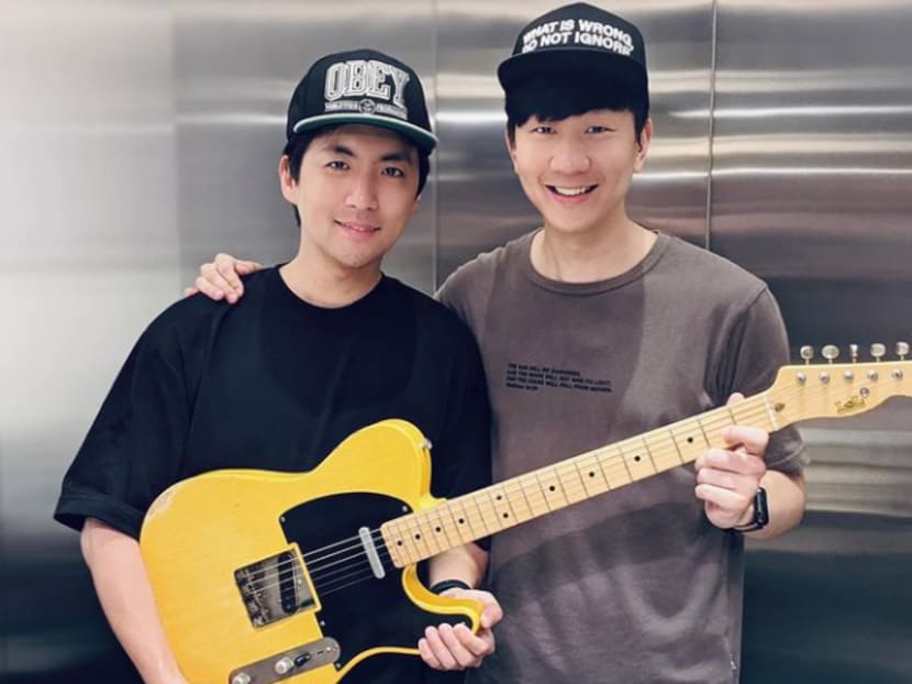 Watch JJ Lin surprise singer Hong Junyang with a guitar for his birthday