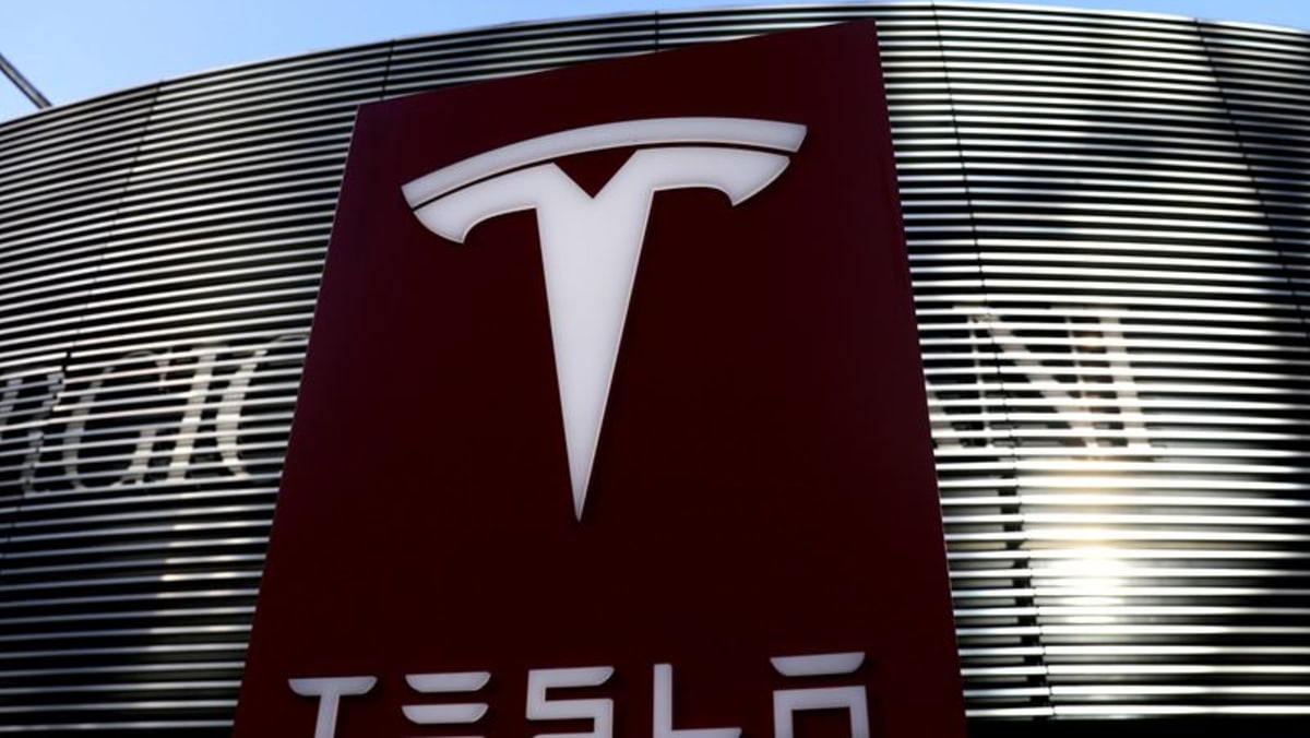 NTSB AS menutup penyelidikan atas kecelakaan fatal Tesla 2020 California