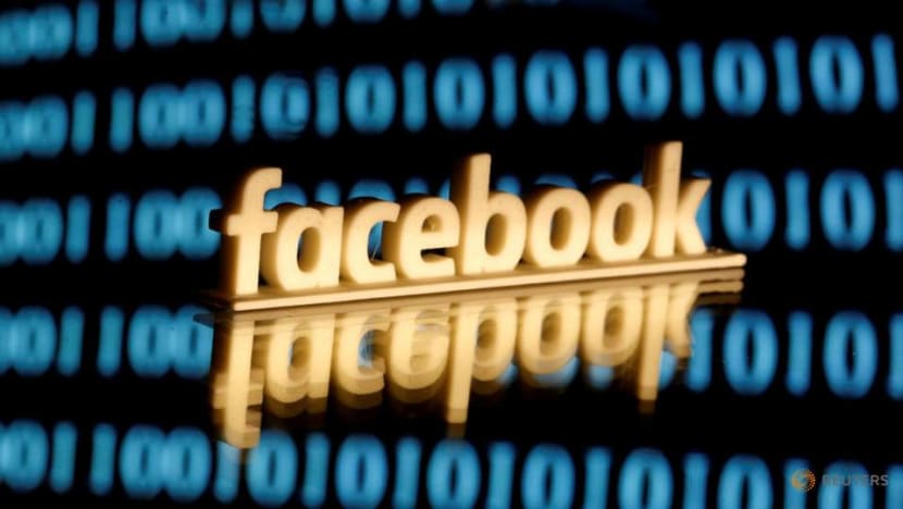 What does Facebook's plan to hire journalists mean for media industry? What does Facebook's plan to hire journalists mean for media industry?