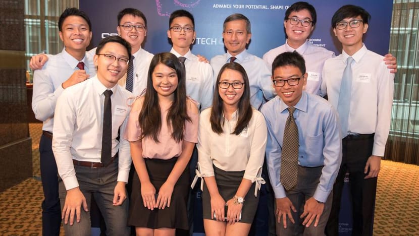 Strong pool of engineering talent key for Smart Nation push: Vivian Balakrishnan Strong pool of engineering talent key for Smart Nation push: Vivian Balakrishnan