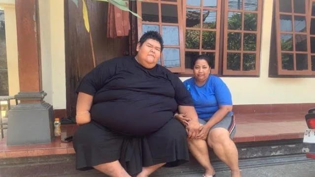 重210公斤印尼男上不了救护车 送院后不治身亡