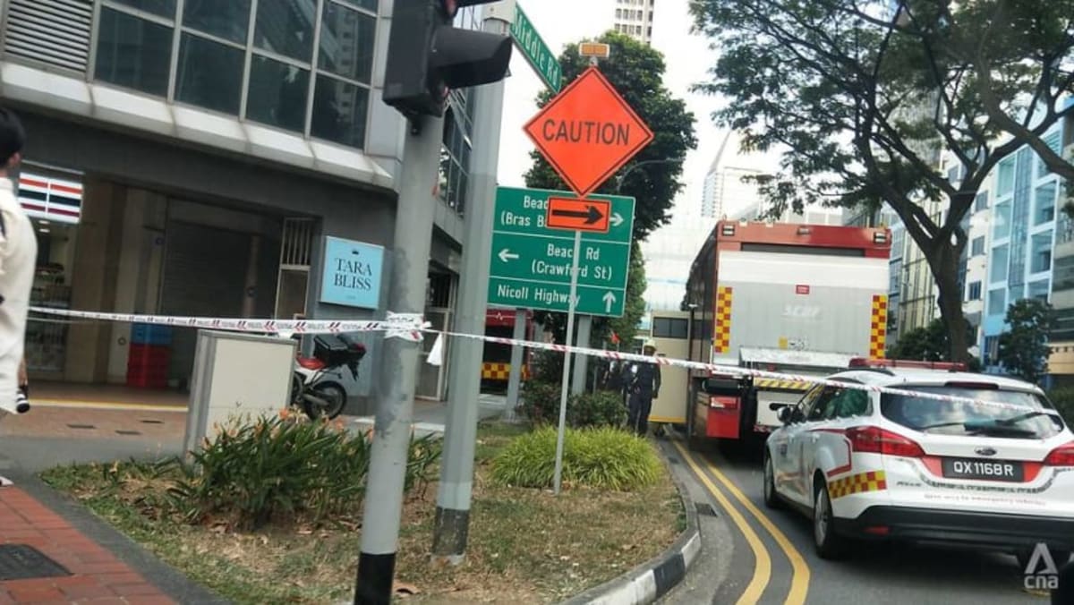 受困电梯井流血至死验尸庭:技工未启动安全模式就移动电梯- 8world