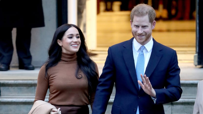 Prince Harry Wants To Teach Archie To Play Rugby In The Garden Of Their US$14 Mil Mansion Prince Harry Wants To Teach Archie To Play Rugby In The Garden Of Their US$14 Mil Mansion