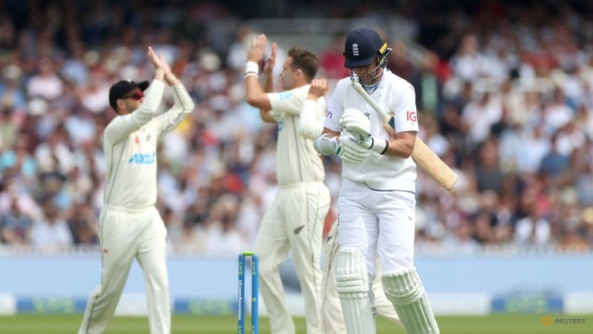 England bowled out for 141 by New Zealand in their first innings England bowled out for 141 by New Zealand in their first innings