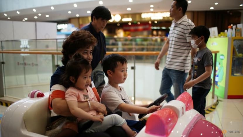 Make it easier to raise children, say many in China after population falls Make it easier to raise children, say many in China after population falls