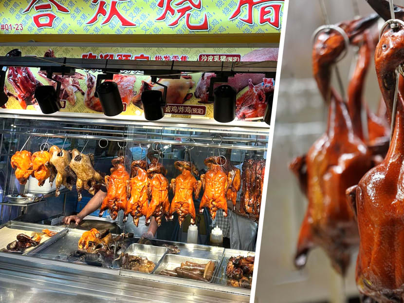 These 2 hawker stalls in Ang Mo Kio sell whole roast ducks for only S$16 each 