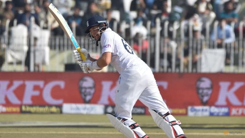England scent victory after bold declaration England scent victory after bold declaration