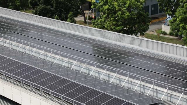 裕廊集团扩大太阳能板安装计划 目标是增加发电量