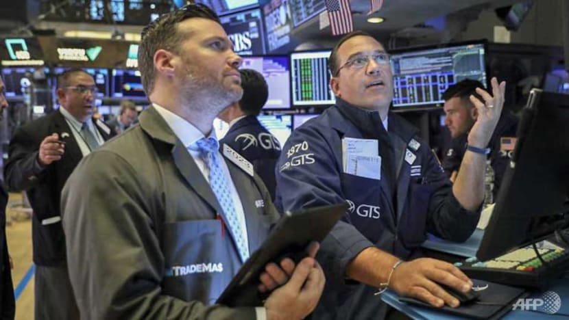US stocks fall, ending three-day winning streak