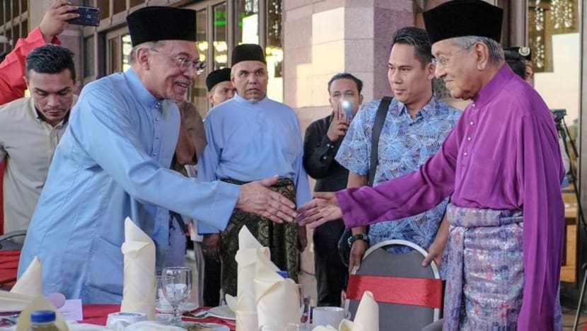 Tiada perjanjian 2 tahun untuk Anwar jadi PM, kata Mukhriz