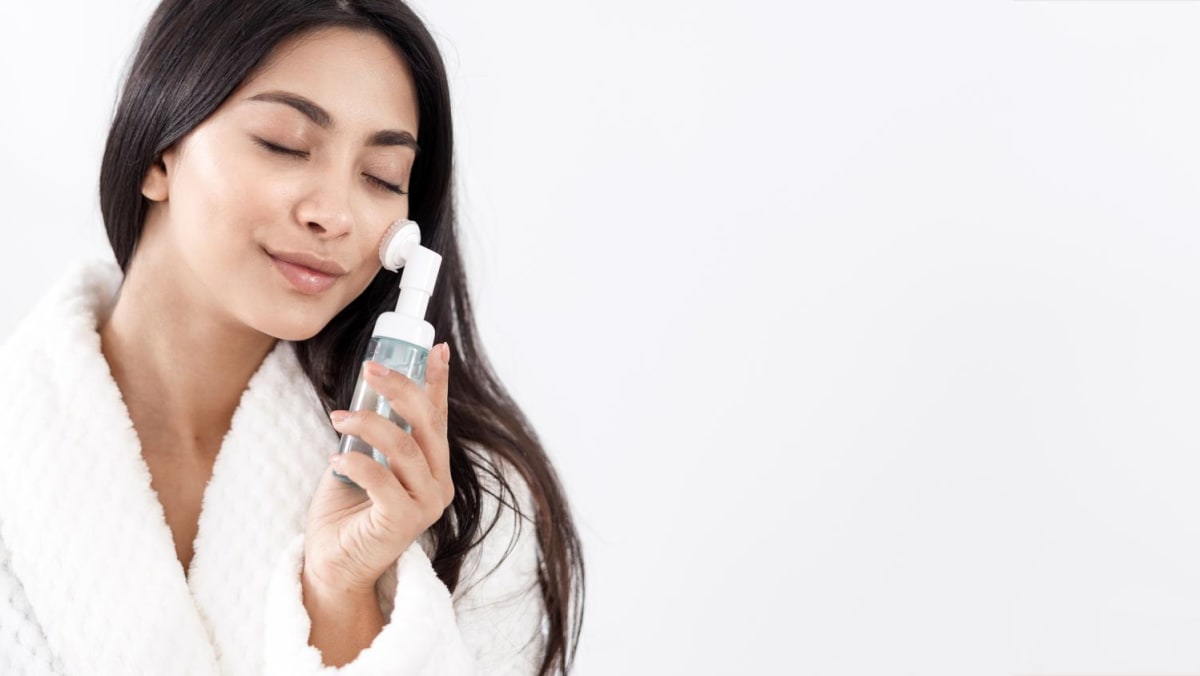 A skincare guide to help you slow down and reduce signs of ageing on the face and body A skincare guide to help you slow down and reduce signs of ageing on the face and body