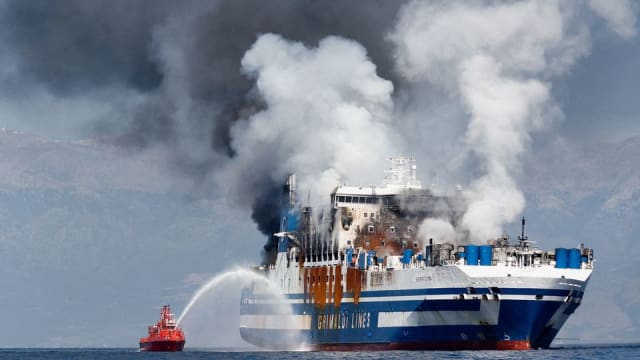 意大利渡轮失火 造成一人死亡十人失踪