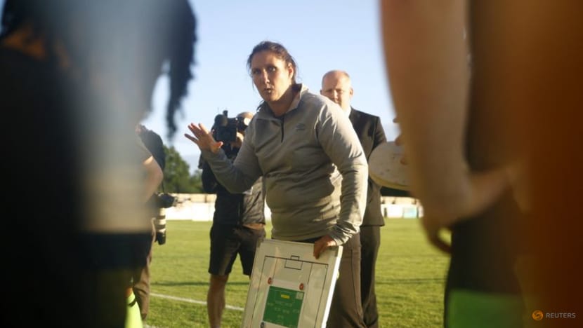 First woman to manage pro English men's team replaced after two weeks