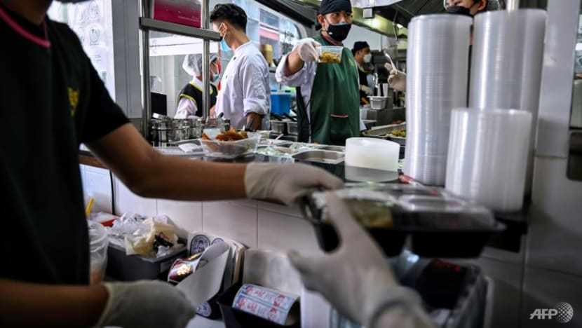 Commentary: Cafes shouldn’t rely on customers bringing their own tumblers Commentary: Cafes shouldn’t rely on customers bringing their own tumblers