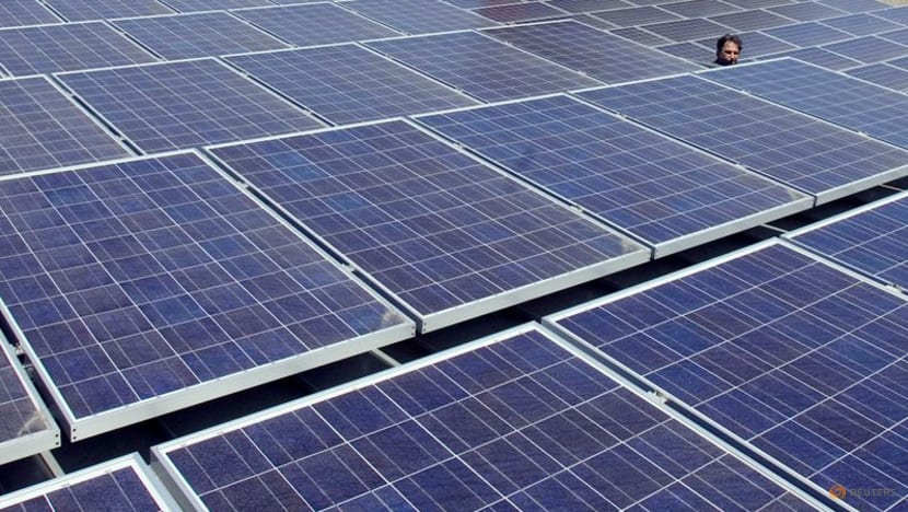 Companies confront a new climate challenge: Home offices Companies confront a new climate challenge: Home offices