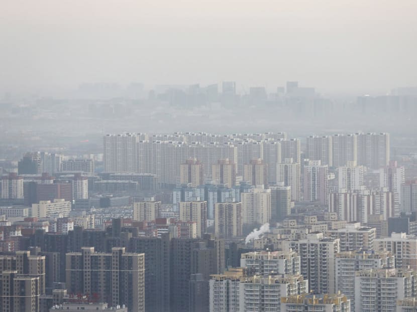 China is a climate leader but still isn’t doing enough on emissions, report says