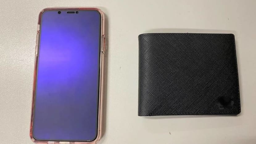Man arrested after stolen credit card details used to make S$10,000 worth of transactions, top up mobile wallet Man arrested after stolen credit card details used to make S$10,000 worth of transactions, top up mobile wallet
