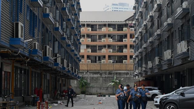 菲警方突击救出千名被贩卖者 当中包括新加坡公民