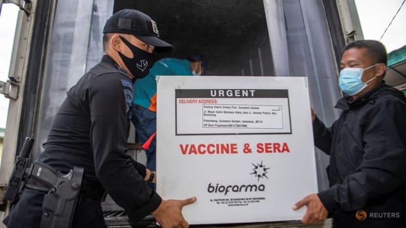Indonesia COVID-19 mass vaccinations to begin Jan 13, president to get first shot Indonesia COVID-19 mass vaccinations to begin Jan 13, president to get first shot
