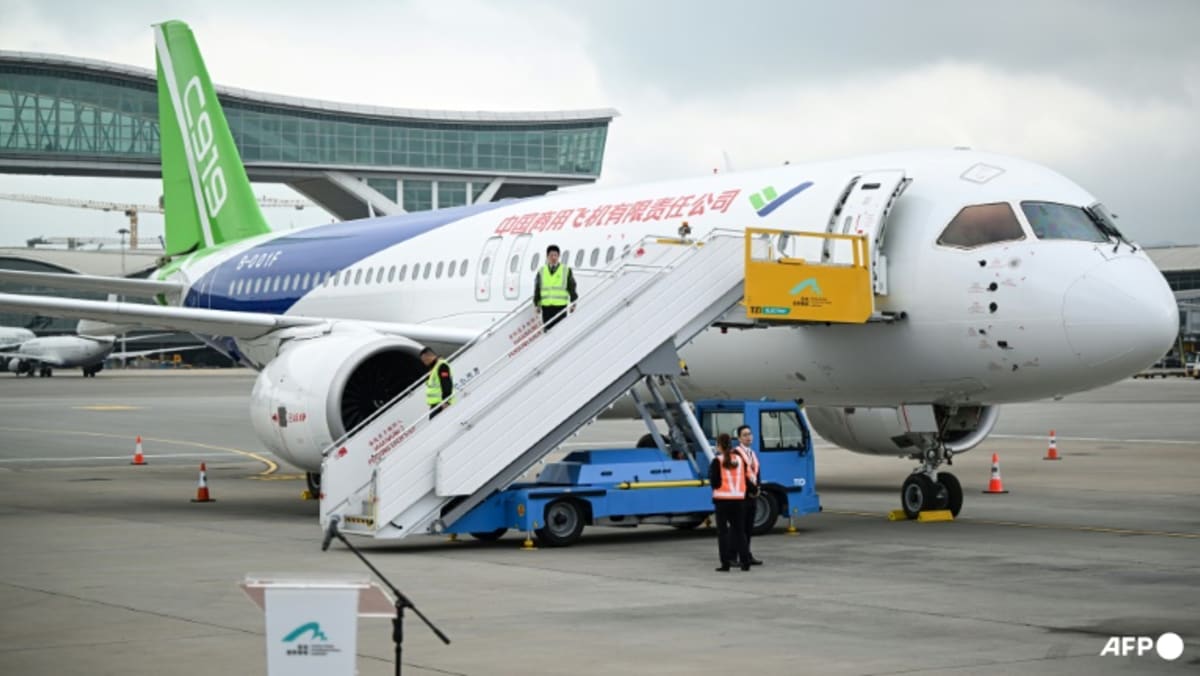 China shows off homegrown C919 jet in Hong Kong China shows off homegrown C919 jet in Hong Kong